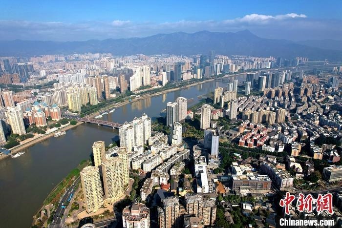 資料圖：城市高樓林立。 <a target='_blank' href='/'>中新社</a>記者 王東明 攝