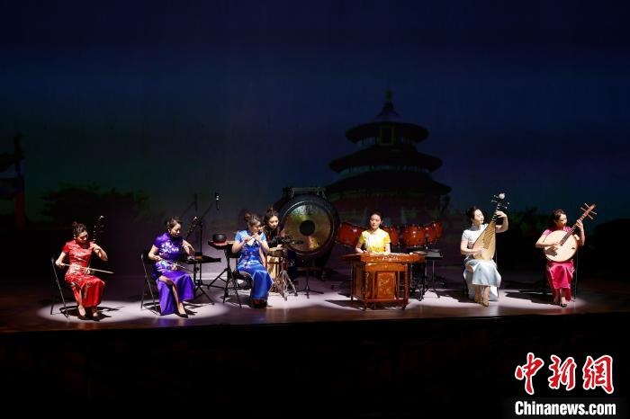 6日，“相約北京”奧林匹克文化節(jié)暨第22屆“相約北京”國(guó)際藝術(shù)節(jié)在京開(kāi)幕?！?lt;a target='_blank' href='/'>中新社</a>記者 富田 攝