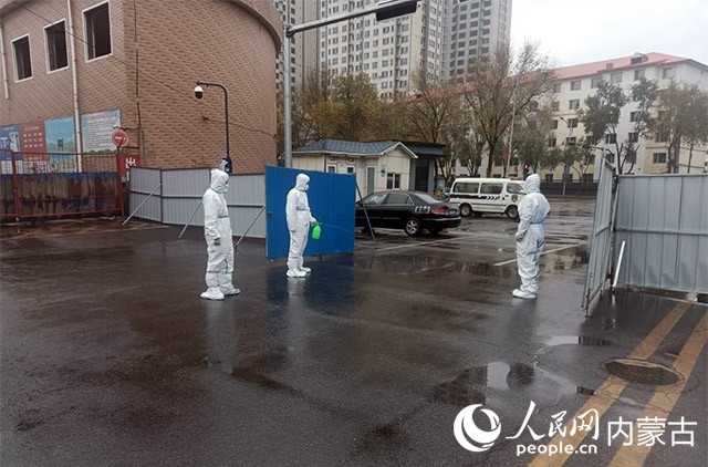 東瓦窯市場(chǎng)有序恢復(fù)開(kāi)放。賽罕區(qū)融媒體中心供圖