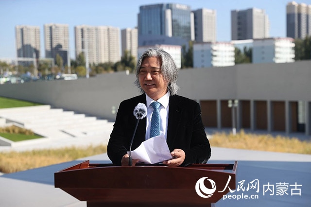 全國政協(xié)副秘書長、民盟中央專職副主席、中國美術館館長、中國城市雕塑家協(xié)會主席吳為山開幕致辭。王劭凱攝