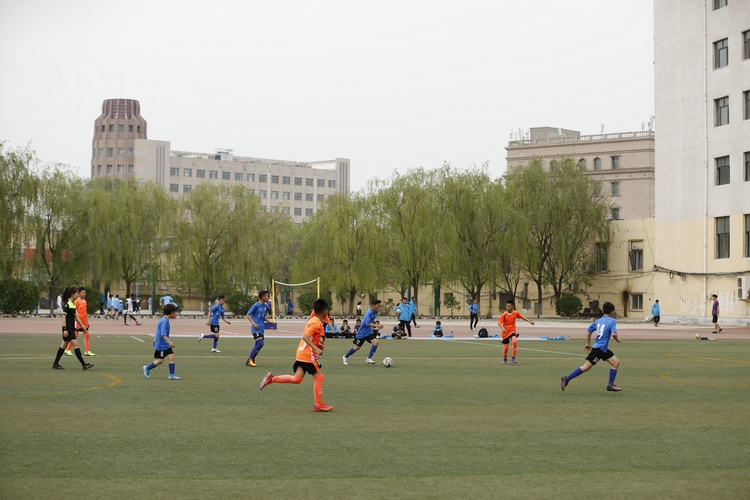 1620687184873903.jpg (3)內(nèi)蒙古足球青訓營U12足球聯(lián)賽比賽現(xiàn)場.jpg