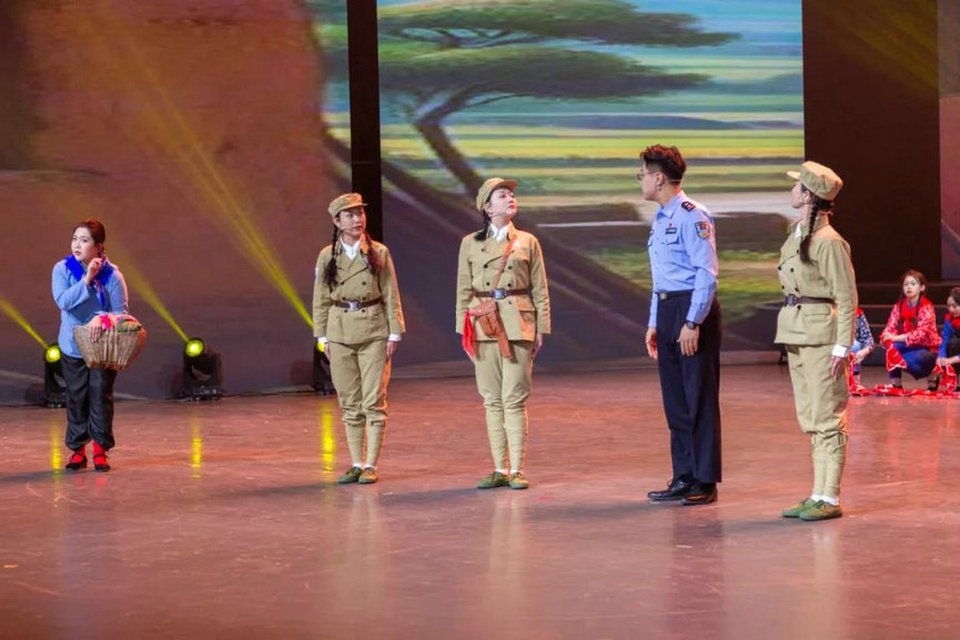 1736472691564749.jpg 警察節(jié)4.jpg