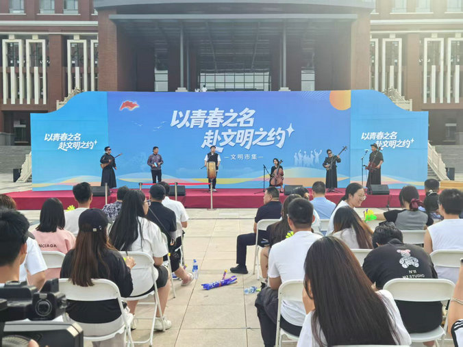 1750815212103392.jpg 青春1.jpg