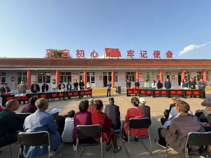 1759226501951690.jpg 黨日2.jpg