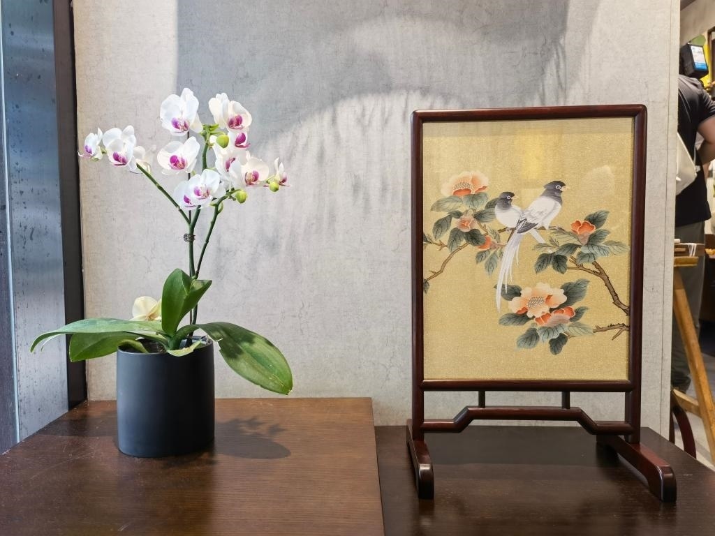 平江路上蘇繡工作室一角。新華社記者 楊依軍 攝