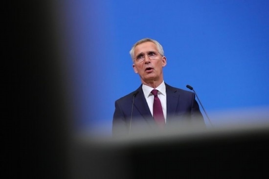 7月6日，在比利時布魯塞爾的北約總部，北約秘書長斯托爾滕貝格在會議后召開新聞發(fā)布會。新華社記者鄭煥松攝