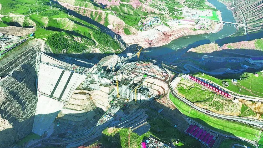 瑪爾擋水電站項目建設現(xiàn)場。國家能源集團青海瑪爾擋水電站供圖
