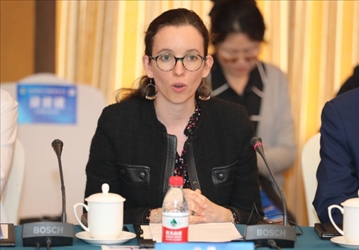 法國(guó)駐華大使館公使銜參贊白美燕致辭。主辦方供圖