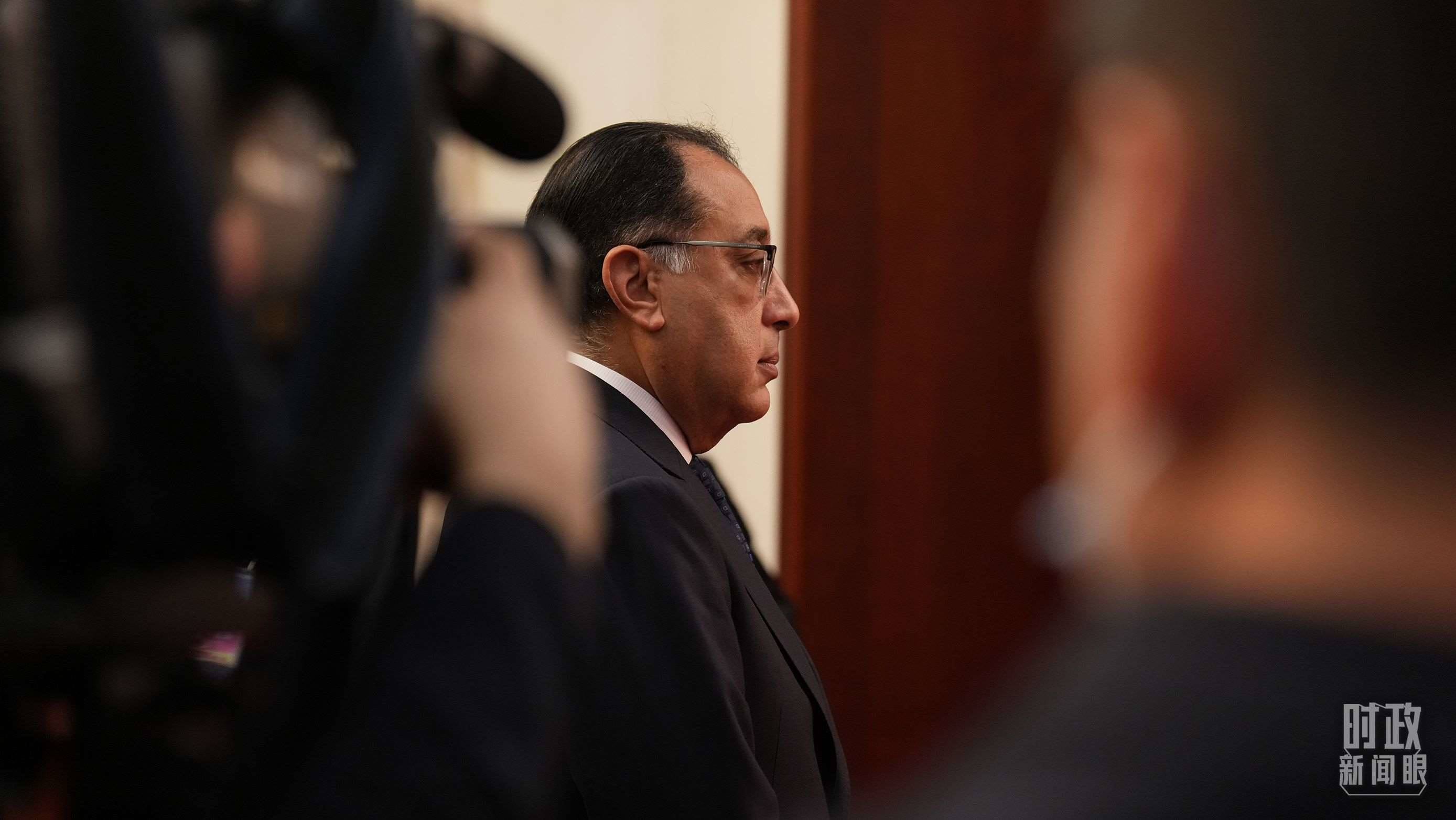 △人民大會堂，埃及總理馬德布利正在等候會見開始。（總臺國廣記者李晉拍攝）