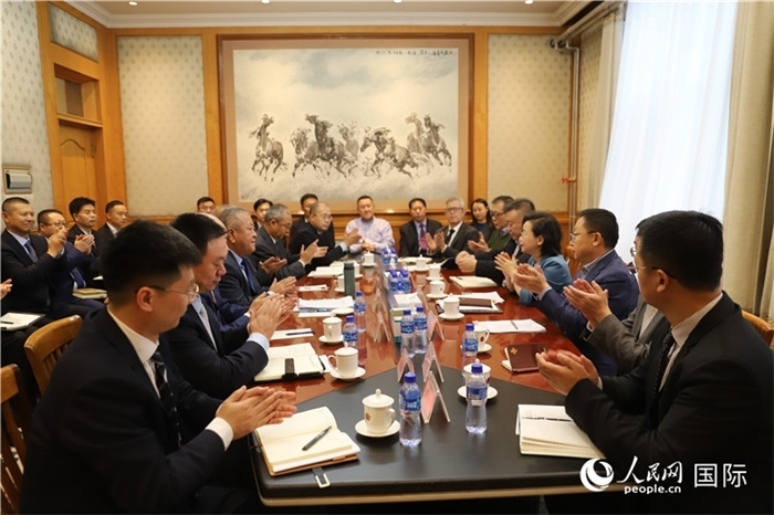 3.2023年10月30日，中國(guó)駐蒙使館座談會(huì)現(xiàn)場(chǎng)。人民網(wǎng)記者 霍文攝