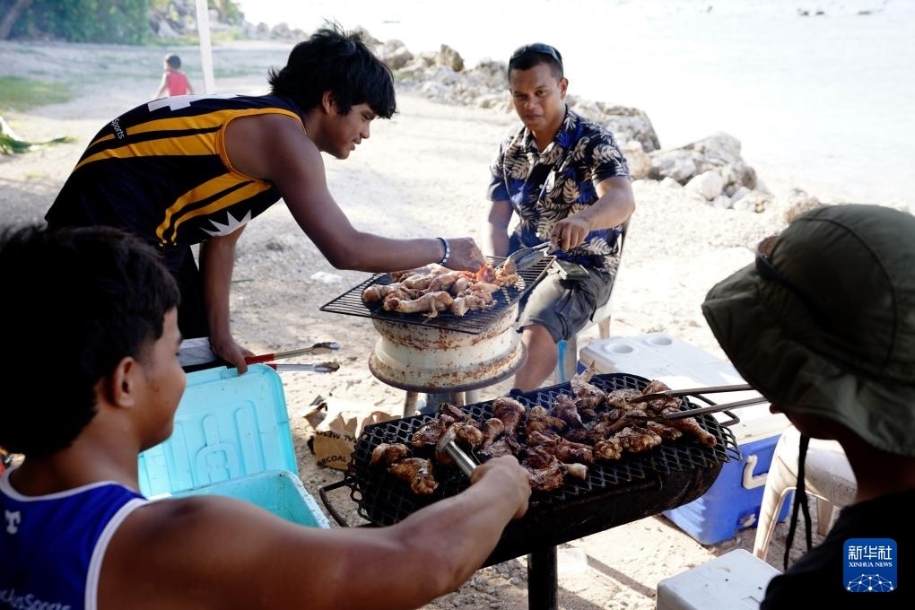 1月20日，當(dāng)?shù)厝嗽阼敽＿厽?。新華社記者 王申 攝