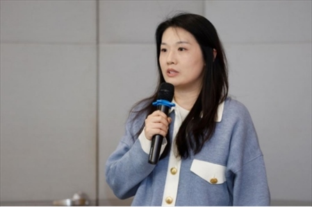 人民在線產(chǎn)品研發(fā)部主任、人民版權負責人劉曉曈發(fā)言