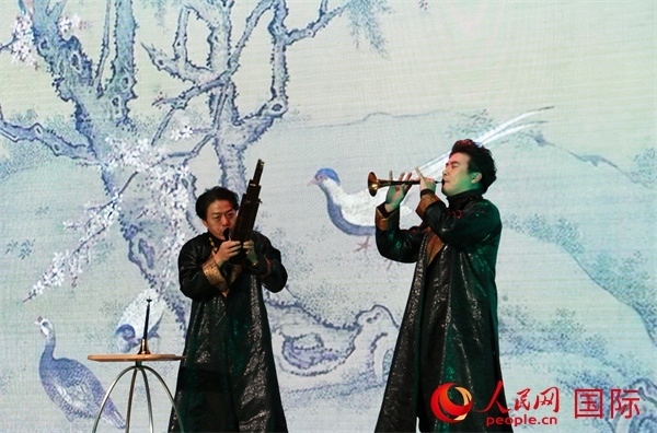 嗩吶表演《百鳥朝鳳》。人民網(wǎng) 許可攝