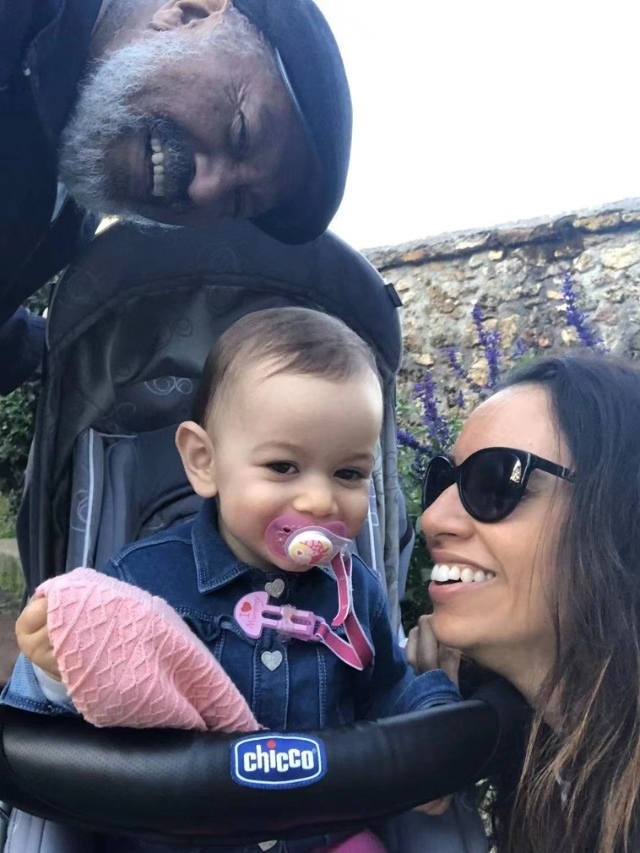 丹尼爾和家人在北京。圖片由受訪者提供