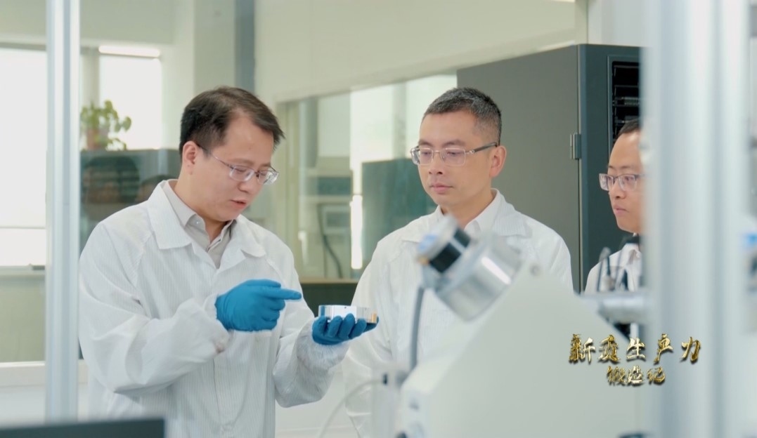 長沙巴斯夫杉杉電池材料研究院，正在進行電池材料研究。