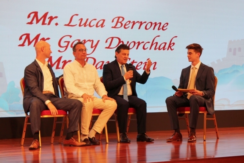 2、在故事分享環(huán)節(jié)，多名友好人士分享他們與中國(guó)的故事。 伊莎貝爾·羅德里格斯攝