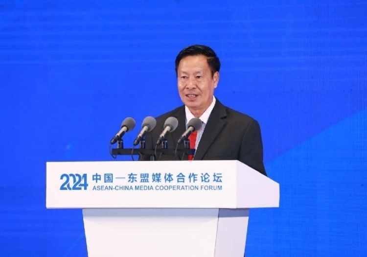 坡西·喬馬尼馮致辭。中國外文局供圖