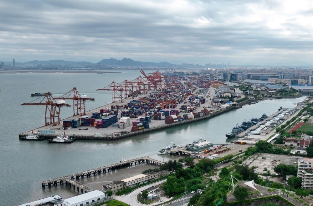 這是中國（福建）自由貿(mào)易試驗(yàn)區(qū)廈門片區(qū)內(nèi)的廈門海天碼頭（2024年9月4日攝）。