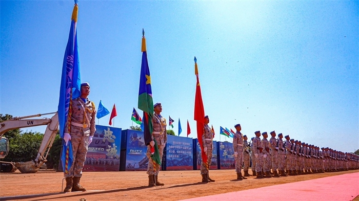 授勛官兵莊嚴列隊。王軍杰攝