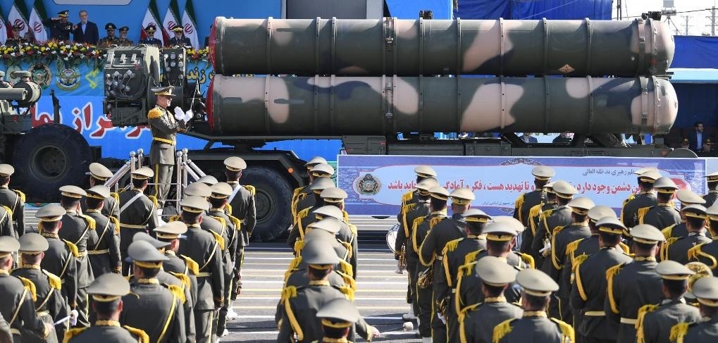 這是2024年9月21日在伊朗首都德黑蘭拍攝的閱兵式現(xiàn)場(chǎng)。新華社記者沙達(dá)提攝