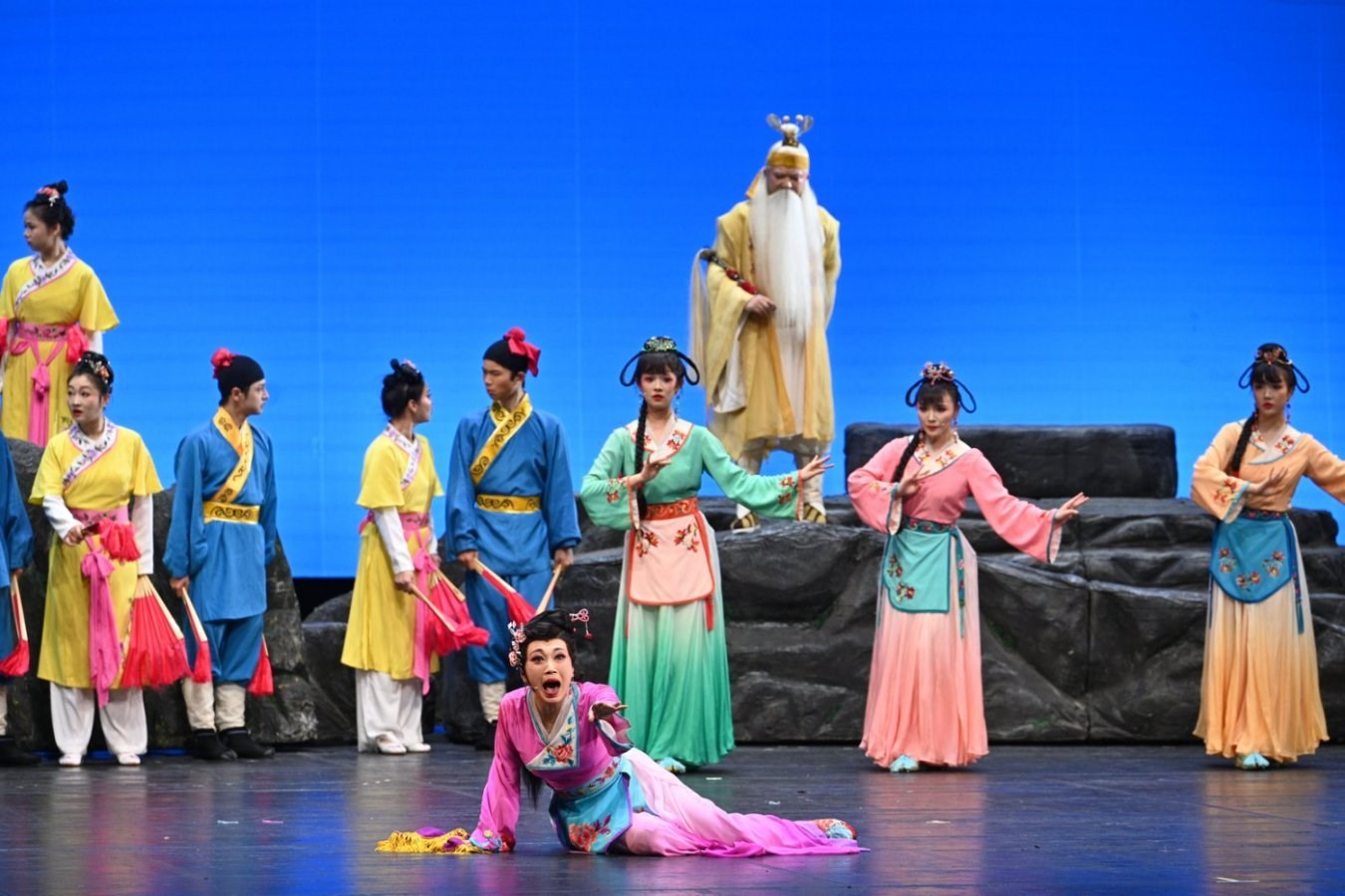 《七妹與蛇郎》演出劇照。國(guó)家大劇院供圖